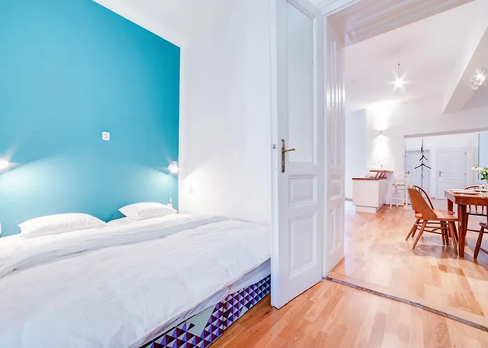 Grand Central Apartment